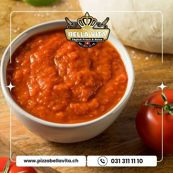 Tomatensauce-auf-Pizza-–-Das-Elixier-jeder-italienischen-Speisen